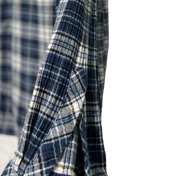 Kut From The Kloth XXL Blue Plaid Shirt – Casual, Cozy, Everyday Style - Picture 4 of 7